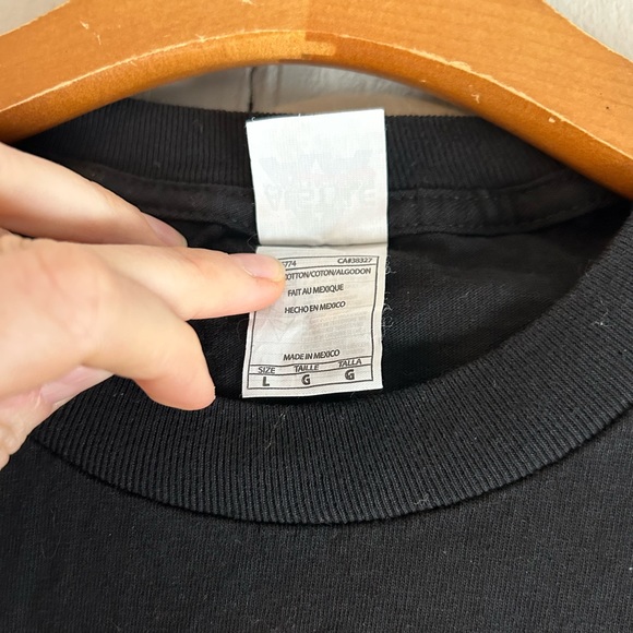 Praying Mantis Tee - Picture 3 of 3